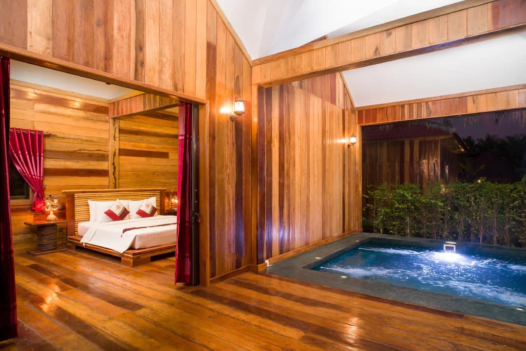 Villa with Private Jacuzzi