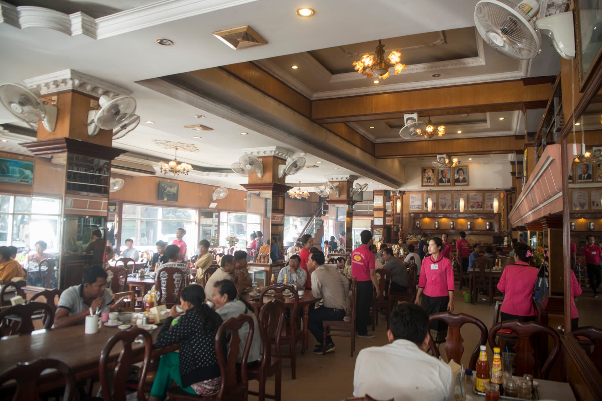 La sosta gastronomica in autobus sulla strada per Siem Reap!