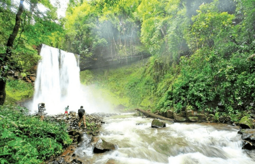 Le cascate di Lèng Khin